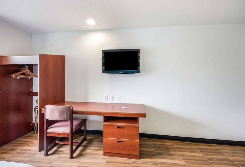 هتل Americas Best Value Inn & Suites Brunswick