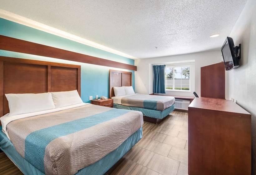 هتل Americas Best Value Inn & Suites Brunswick