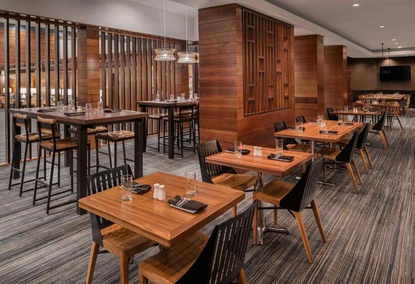 ホテル Cleveland Marriott East