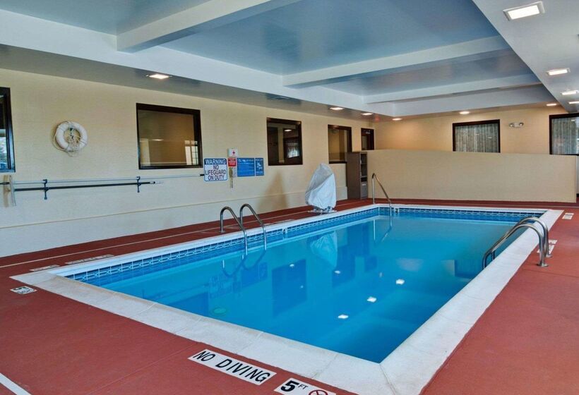 ホテル Comfort Inn Mount Airy