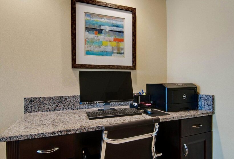 ホテル Comfort Inn Mount Airy