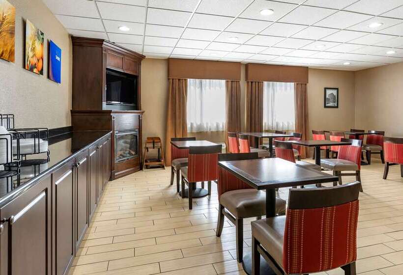 هتل Comfort Inn Warren