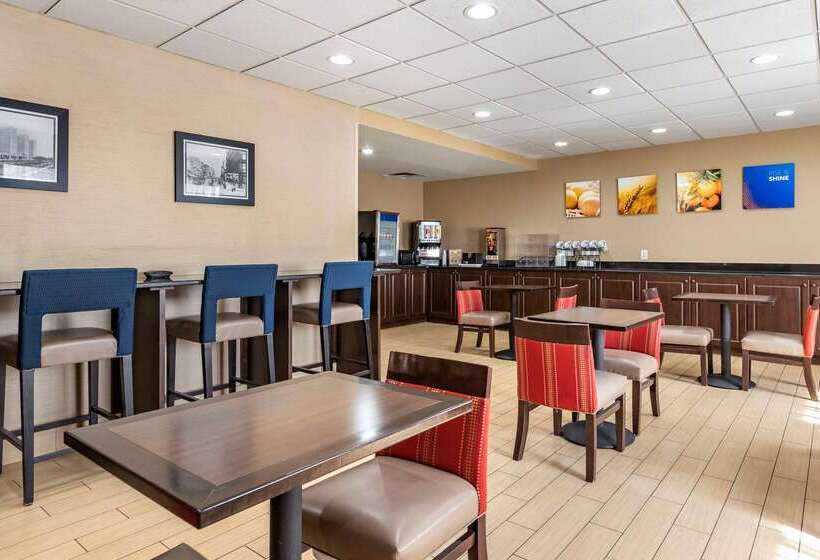 هتل Comfort Inn Warren