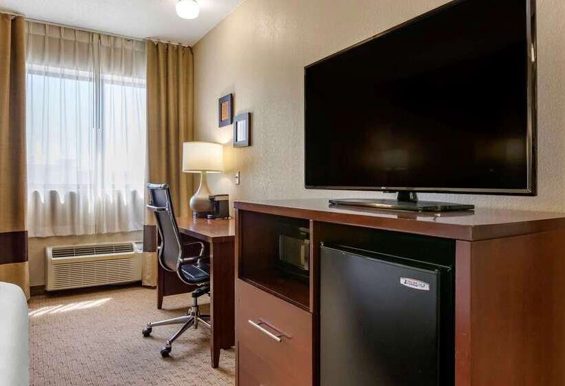 هتل Comfort Inn Warren