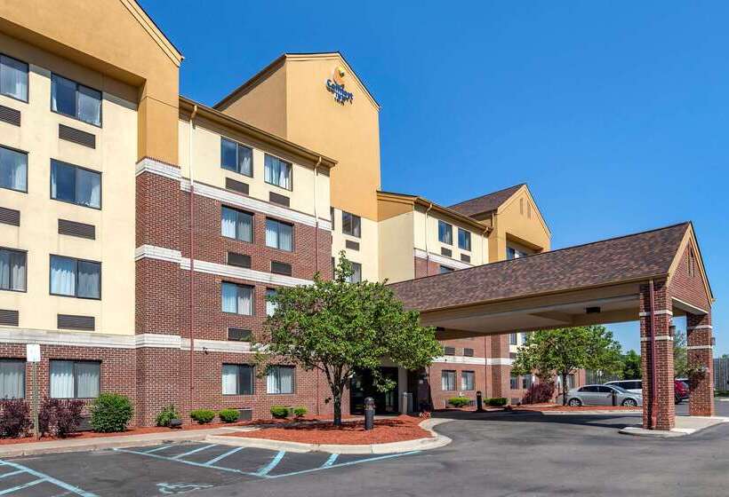 هتل Comfort Inn Warren