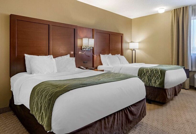هتل Comfort Inn Warren