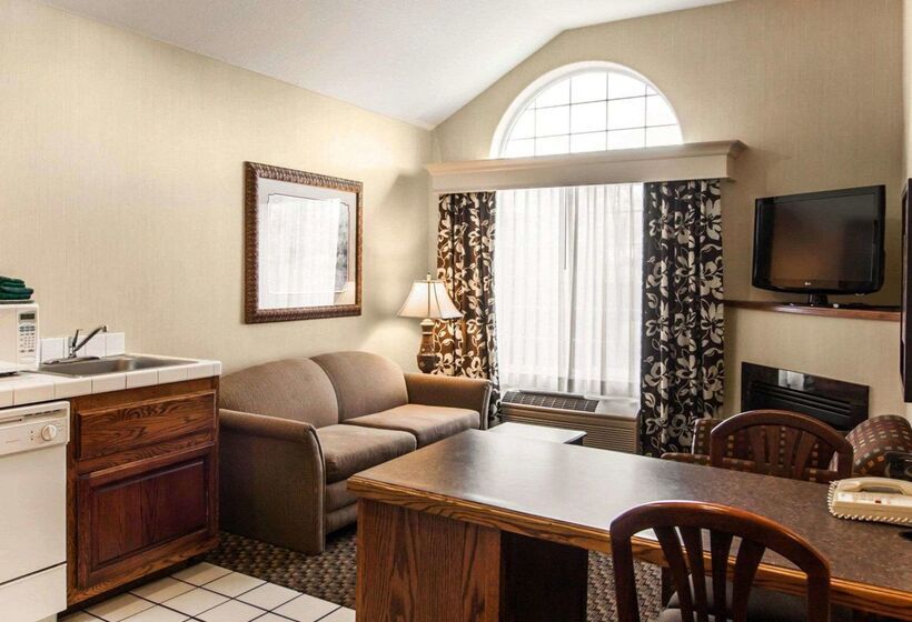 فندق Comfort Suites