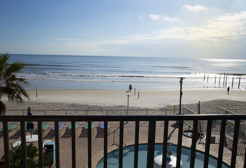 هتل Daytona Inn Studios