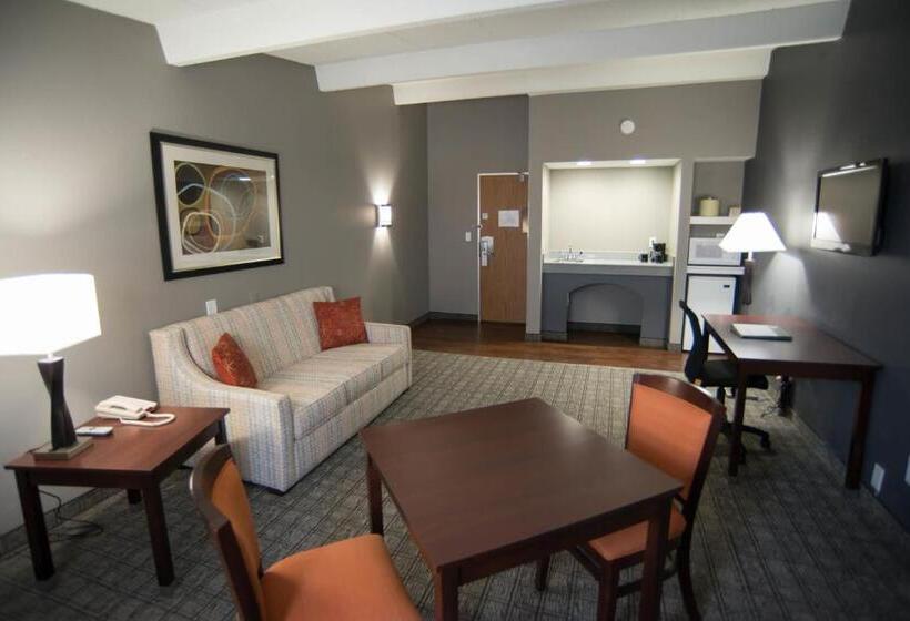 Eastland Suites Extended Stay Hotel & Conference Center Urbana