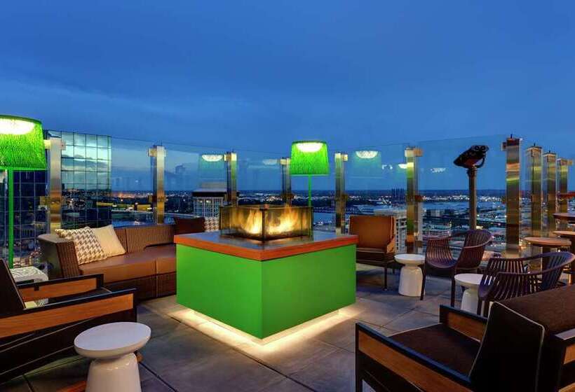 هتل Hilton St. Louis At The Ballpark