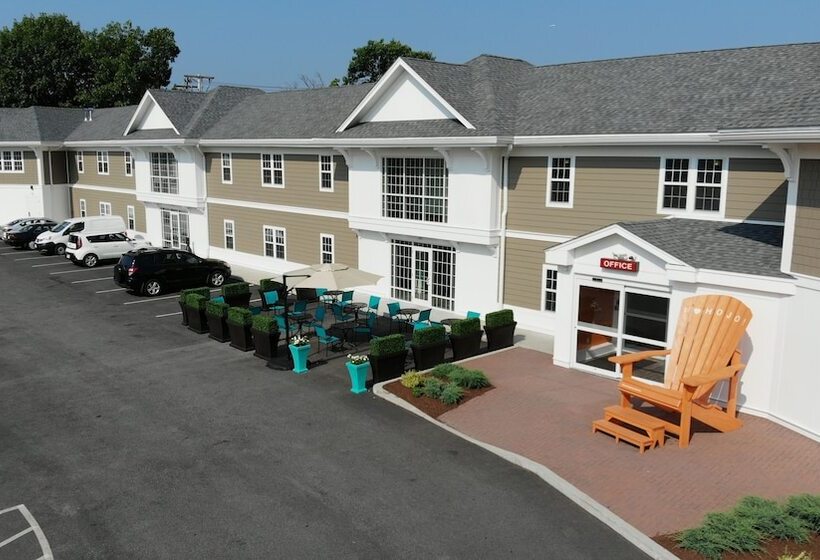 هتل Howard Johnson By Wyndham Quincy/ Boston