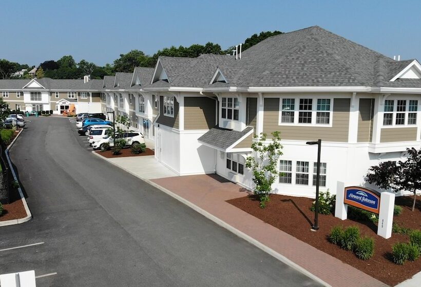 هتل Howard Johnson By Wyndham Quincy/ Boston