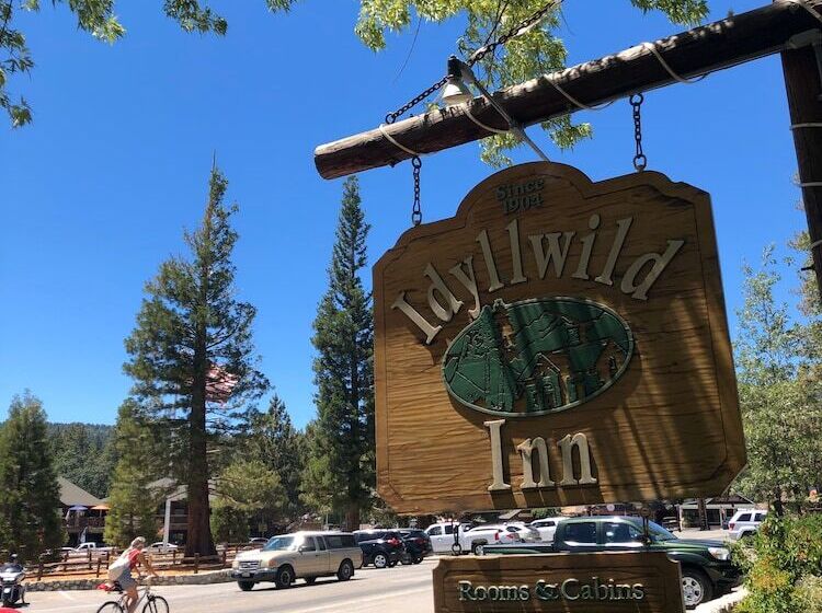 Hotel Idyllwild Inn