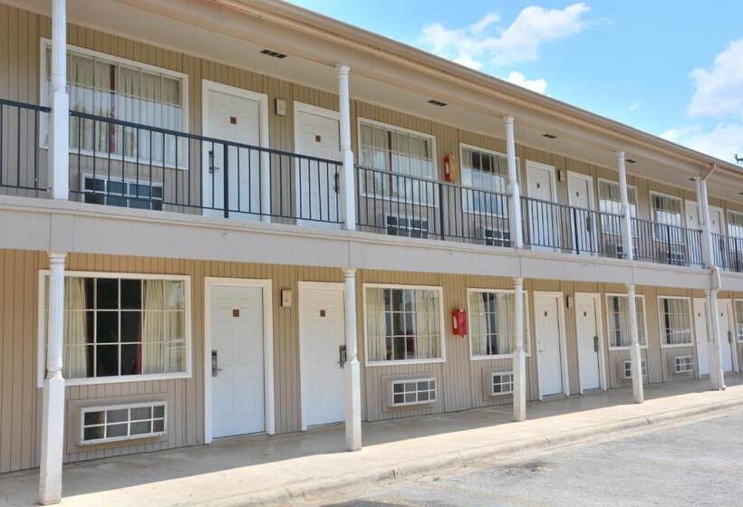 هتل Inn Of Uvalde