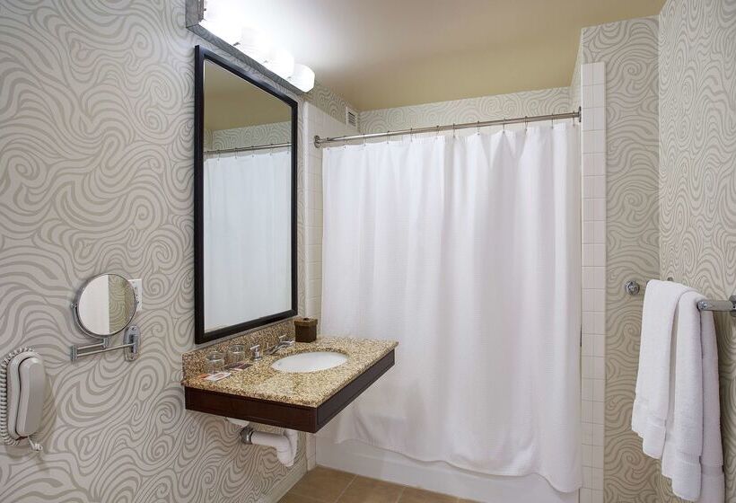 Juniper Hotel Cupertino, Curio Collection By Hilton