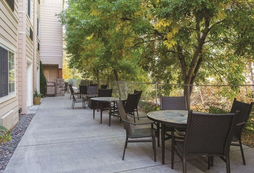 בית מלון כפרי La Quinta Inn By Wyndham Missoula