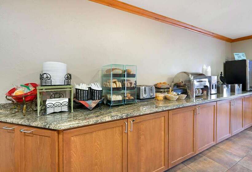 בית מלון כפרי La Quinta Inn By Wyndham Missoula