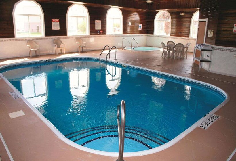 Отель La Quinta Inn By Wyndham Peru Starved Rock State Park