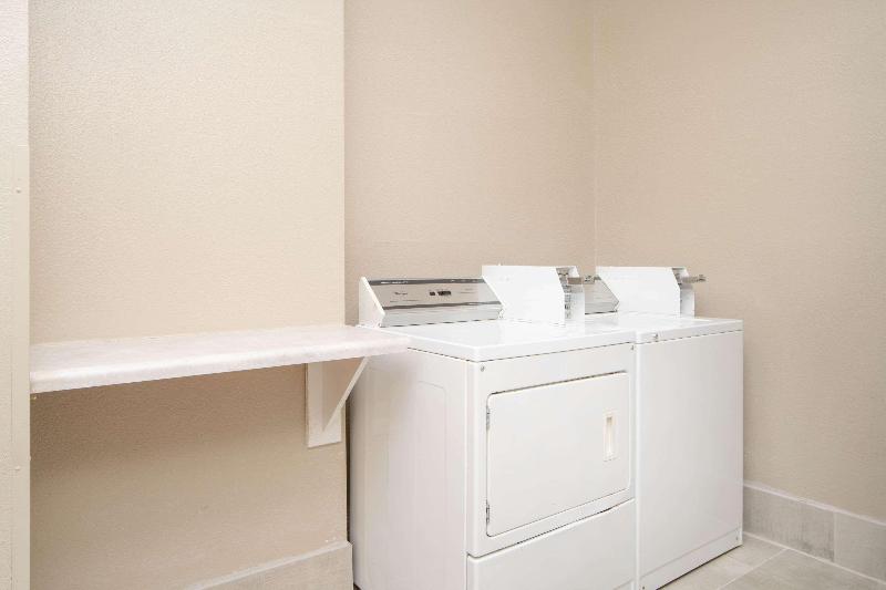 هتل La Quinta Inn & Suites By Wyndham Atlanta Stockbridge