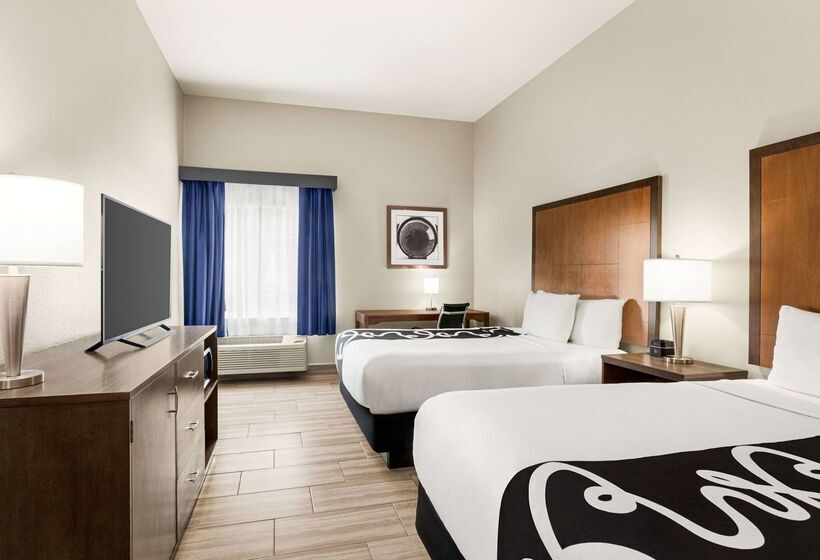 هتل La Quinta By Wyndham Brownsville North