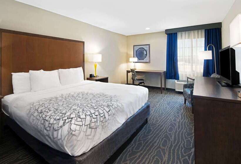 هتل La Quinta By Wyndham Brownsville North