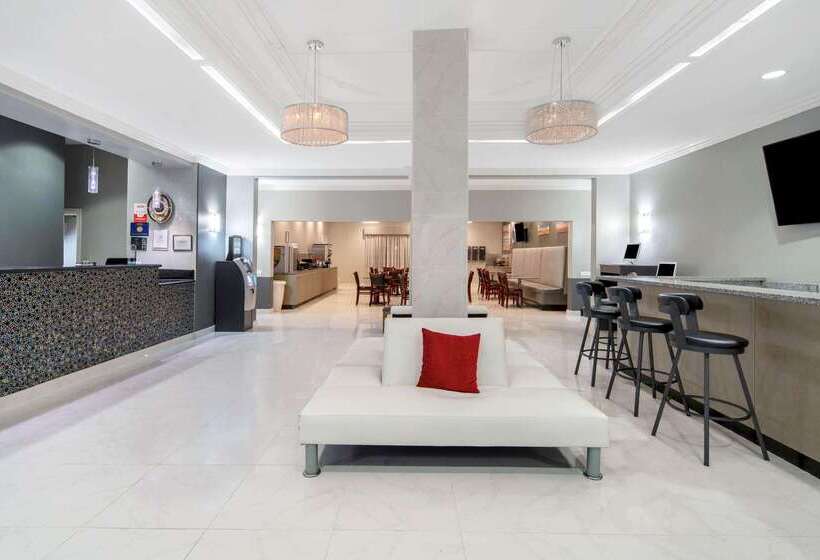 هتل La Quinta By Wyndham Brownsville North
