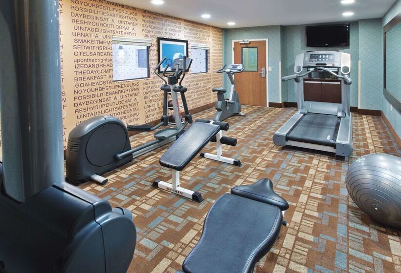 בית מלון כפרי La Quinta Inn & Suites By Wyndham Columbus   Grove City
