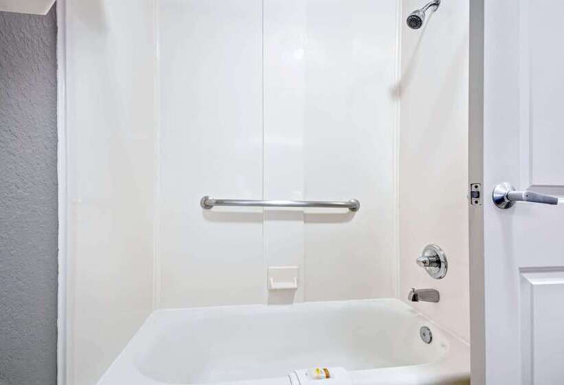 فندق La Quinta By Wyndham Conroe