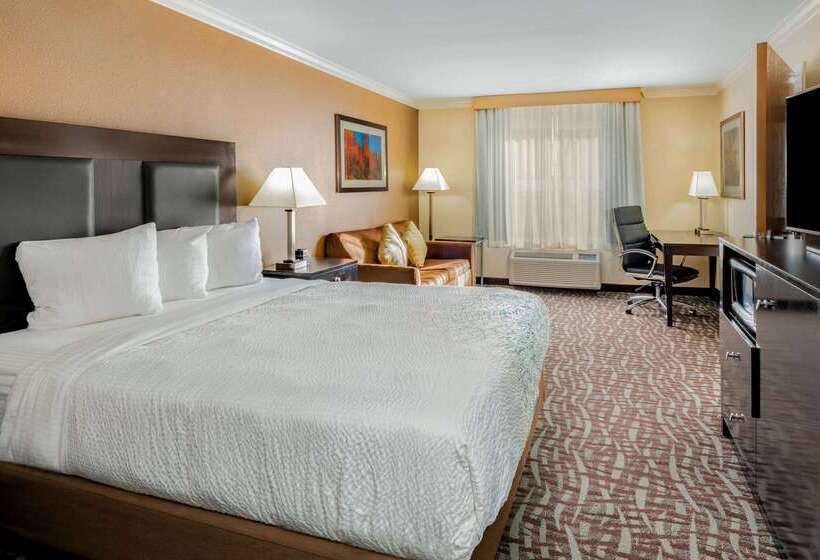 هتل La Quinta By Wyndham Moab
