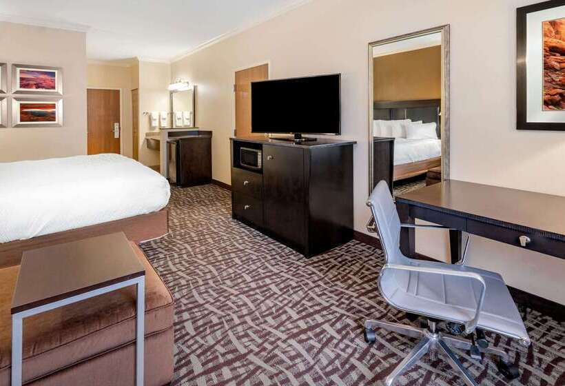 هتل La Quinta By Wyndham Moab
