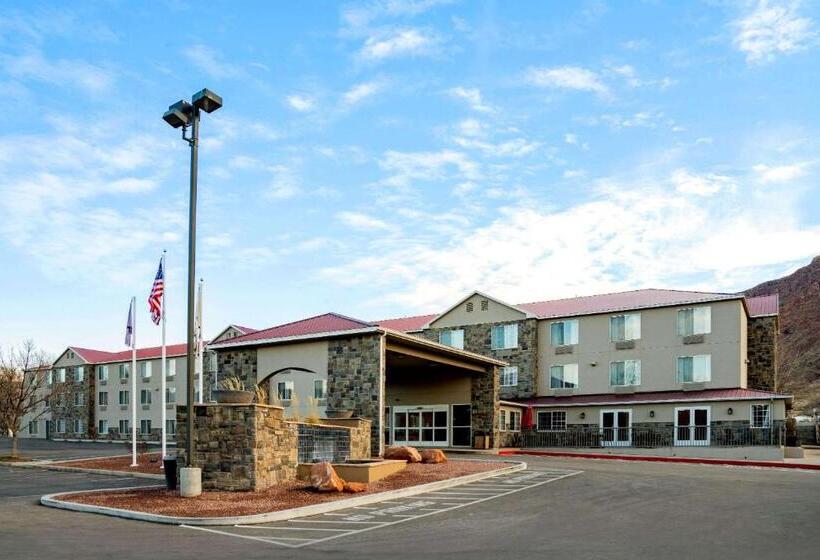 هتل La Quinta By Wyndham Moab