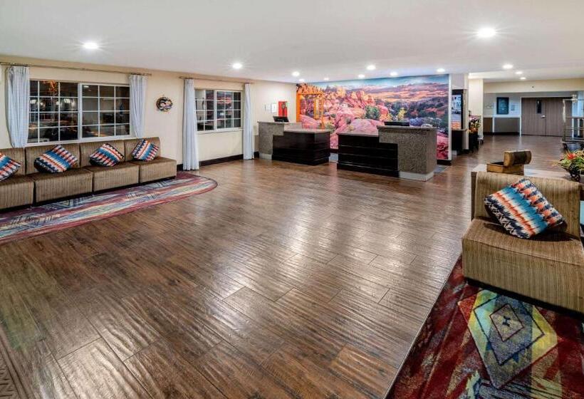 هتل La Quinta By Wyndham Moab