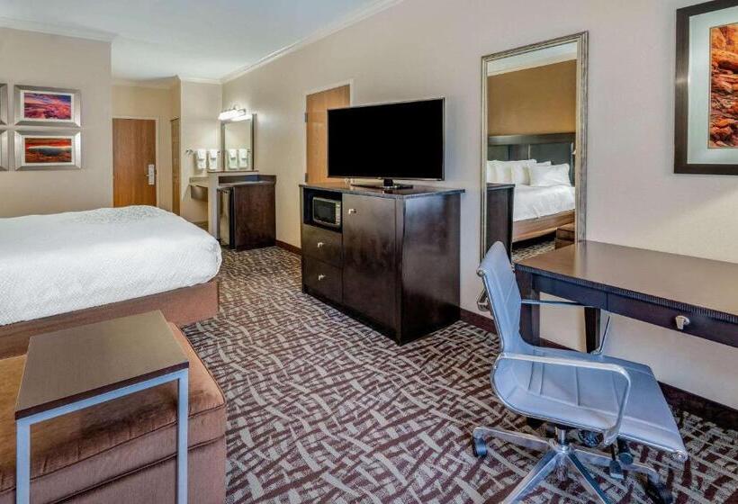 هتل La Quinta Inn & Suites By Wyndham Moab
