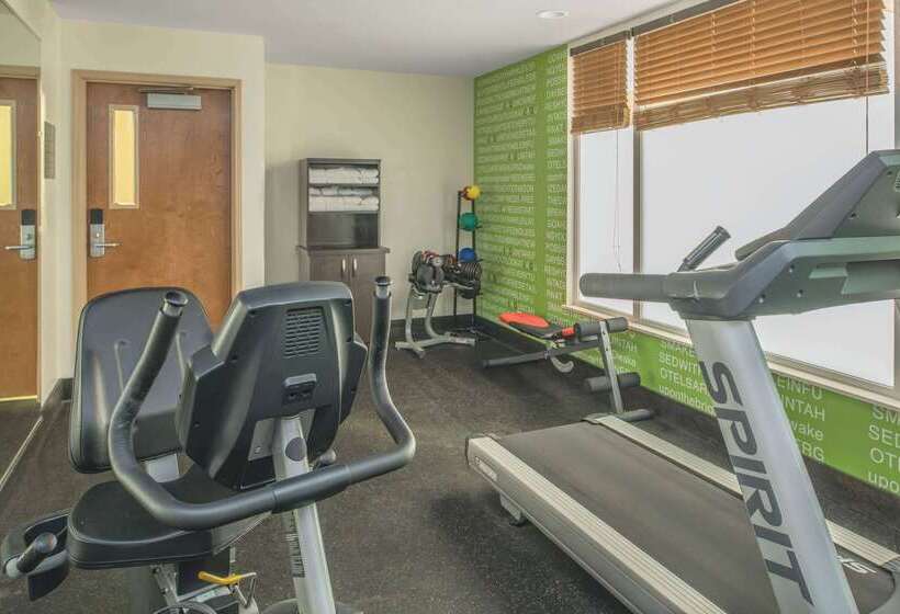 هتل La Quinta By Wyndham Moscow Pullman