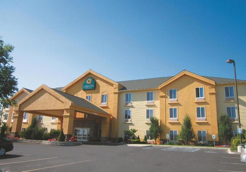 هتل La Quinta Inn & Suites By Wyndham Moscow Pullman