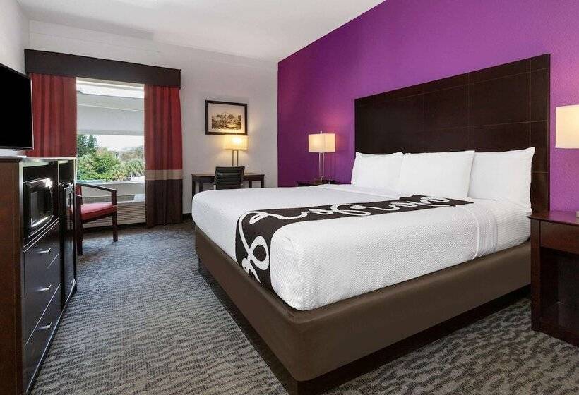 ホテル La Quinta By Wyndham Tampa Bay Area Tampa South