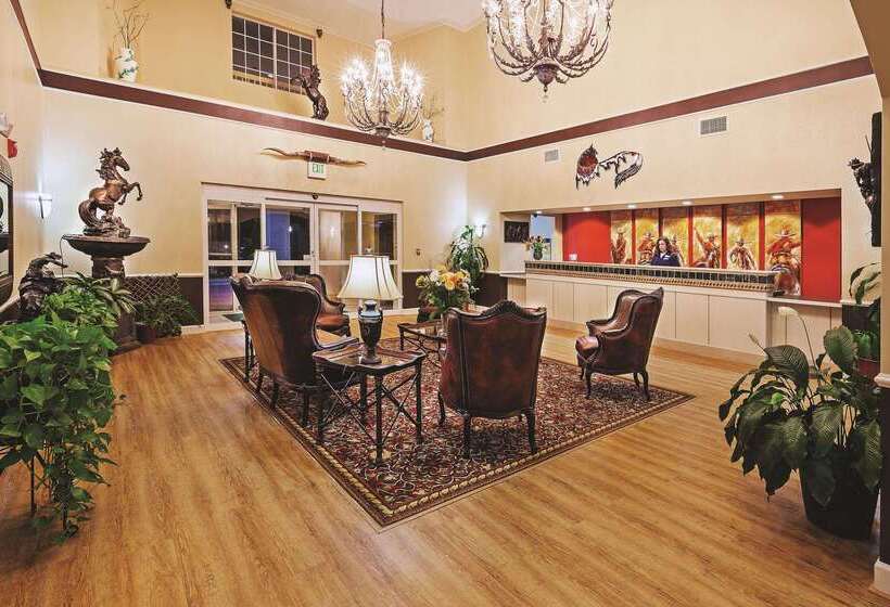 هتل La Quinta By Wyndham Weatherford