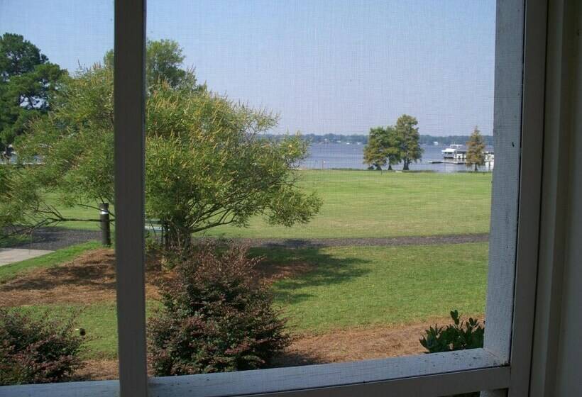 Hotel Lake Blackshear Resort & Golf Club