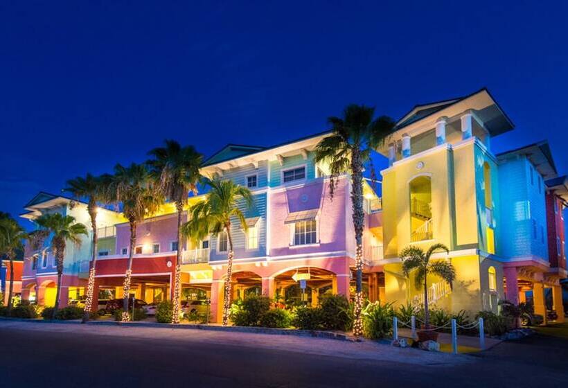 هتل Lighthouse Resort: Inn & Suites