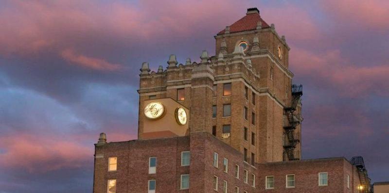 Marcus Whitman Hotel And Conference Center