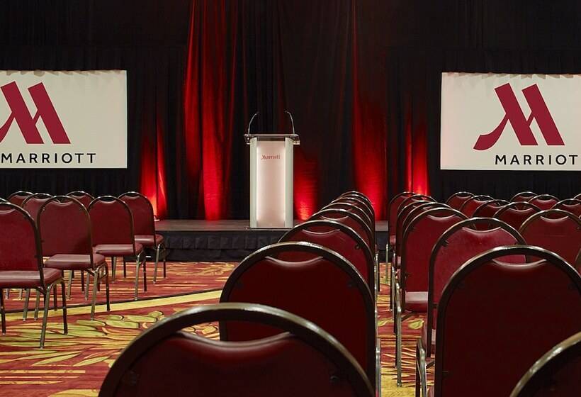 هتل Marriott Columbus Northwest