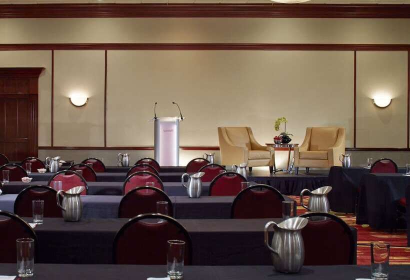 هتل Marriott Columbus Northwest