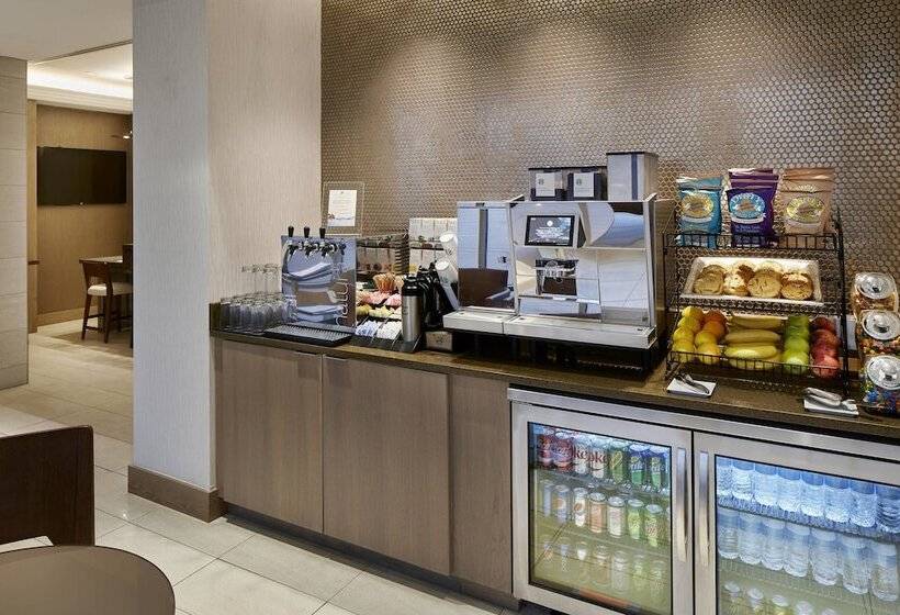 هتل Marriott Columbus Northwest
