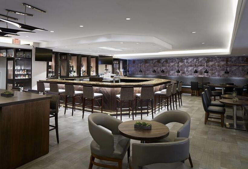 هتل Marriott Columbus Northwest
