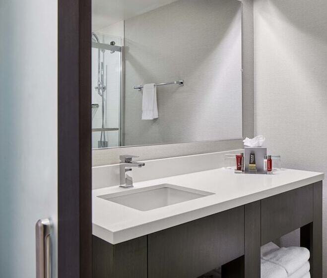 هتل Marriott Columbus Northwest