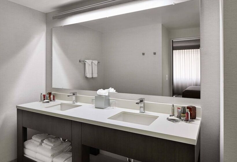 هتل Marriott Columbus Northwest