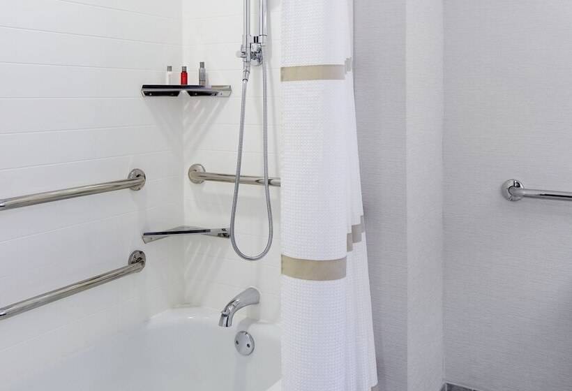 هتل Marriott Columbus Northwest