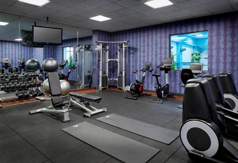 هتل Marriott Columbus Northwest