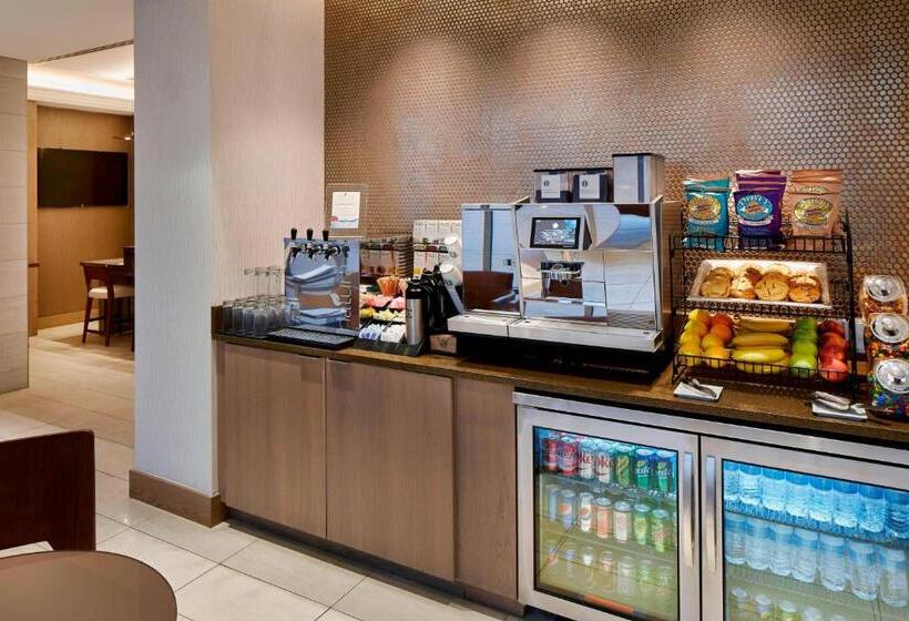 هتل Marriott Columbus Northwest