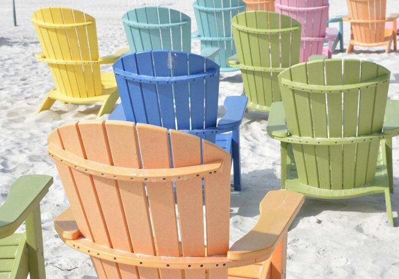 Plaza Beach Hotel   Beachfront Resort